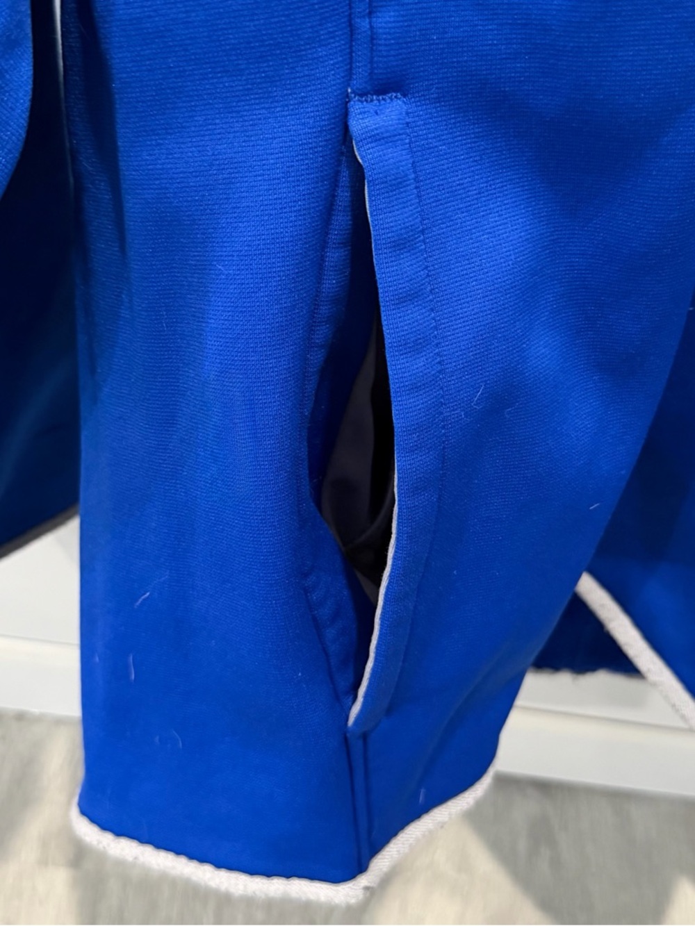 Under Armour Men’s Hoodie - Picture 3 of 4
